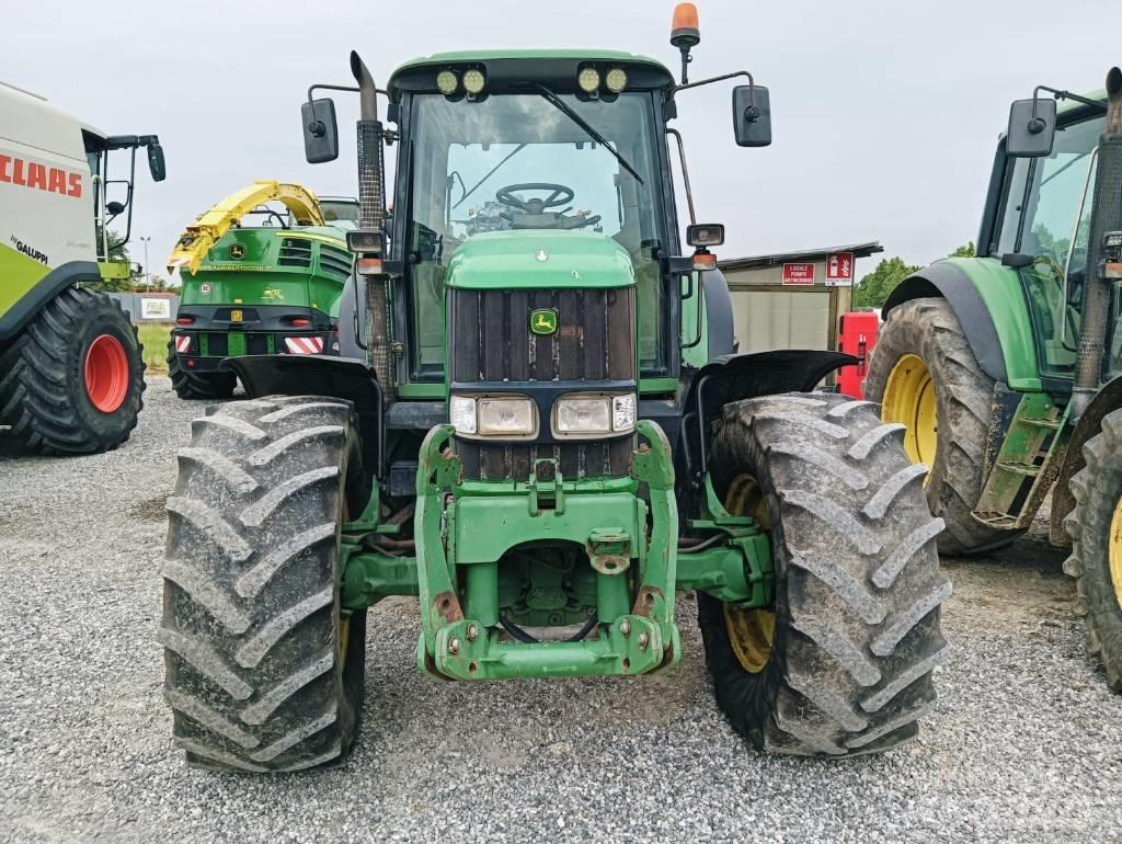 John Deere 6820 Trattori