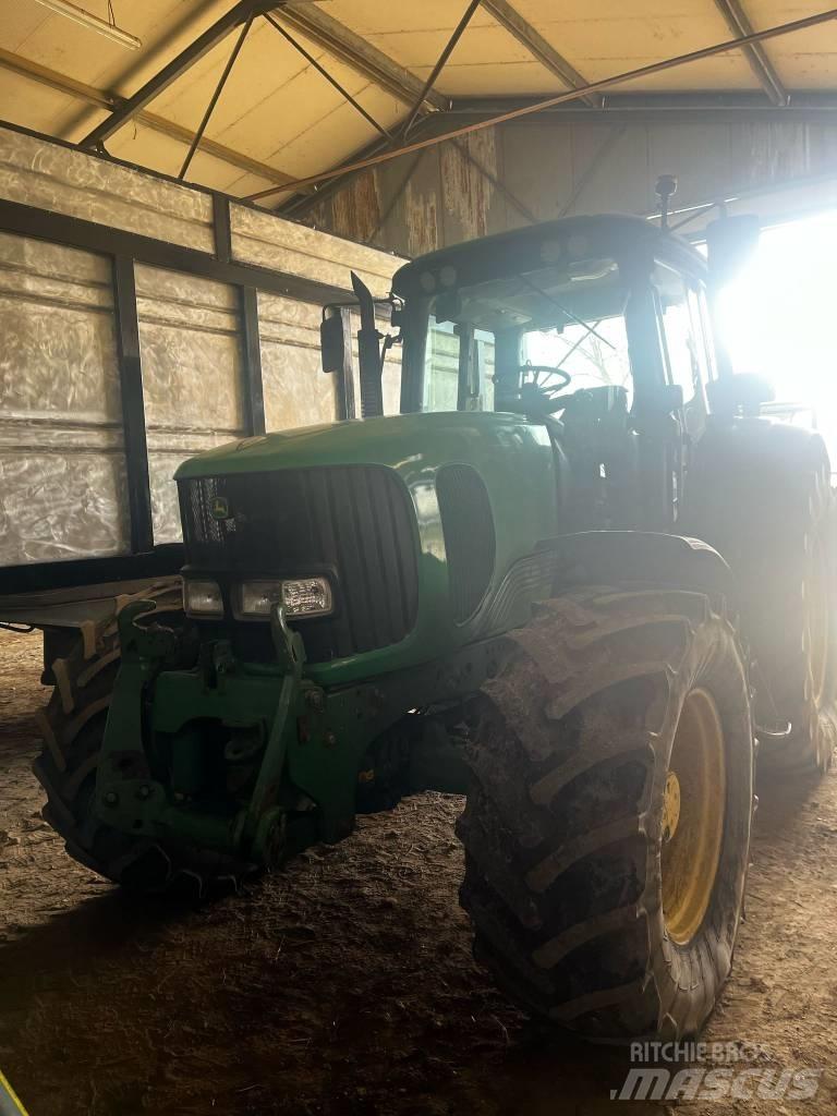 John Deere 6820 Trattori