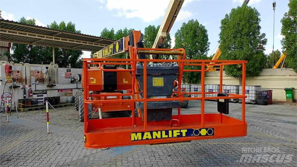 JLG 800AJ Piattaforme a braccio articolato