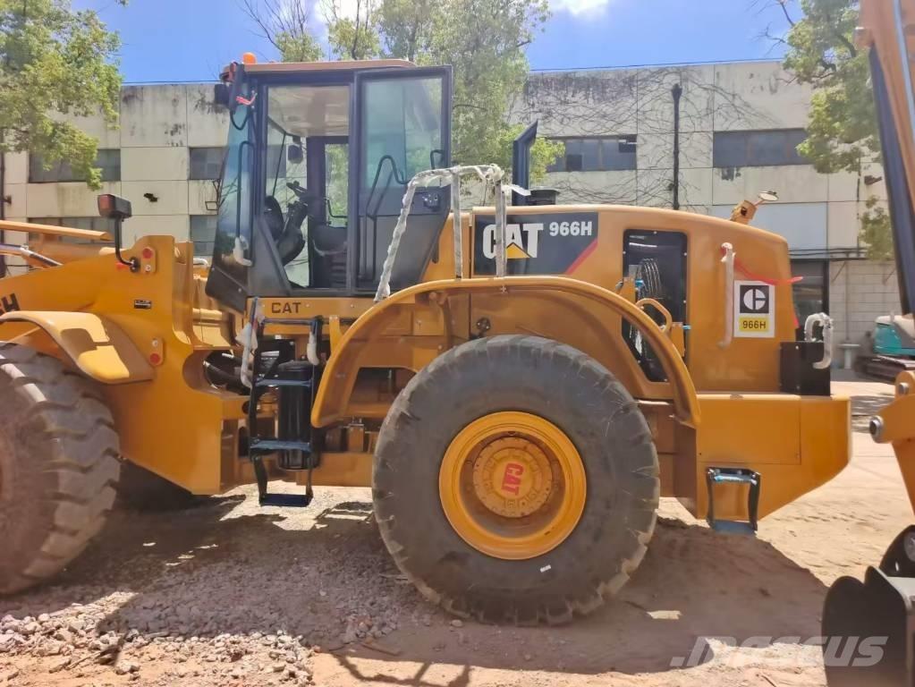 CAT 966 H Pale gommate