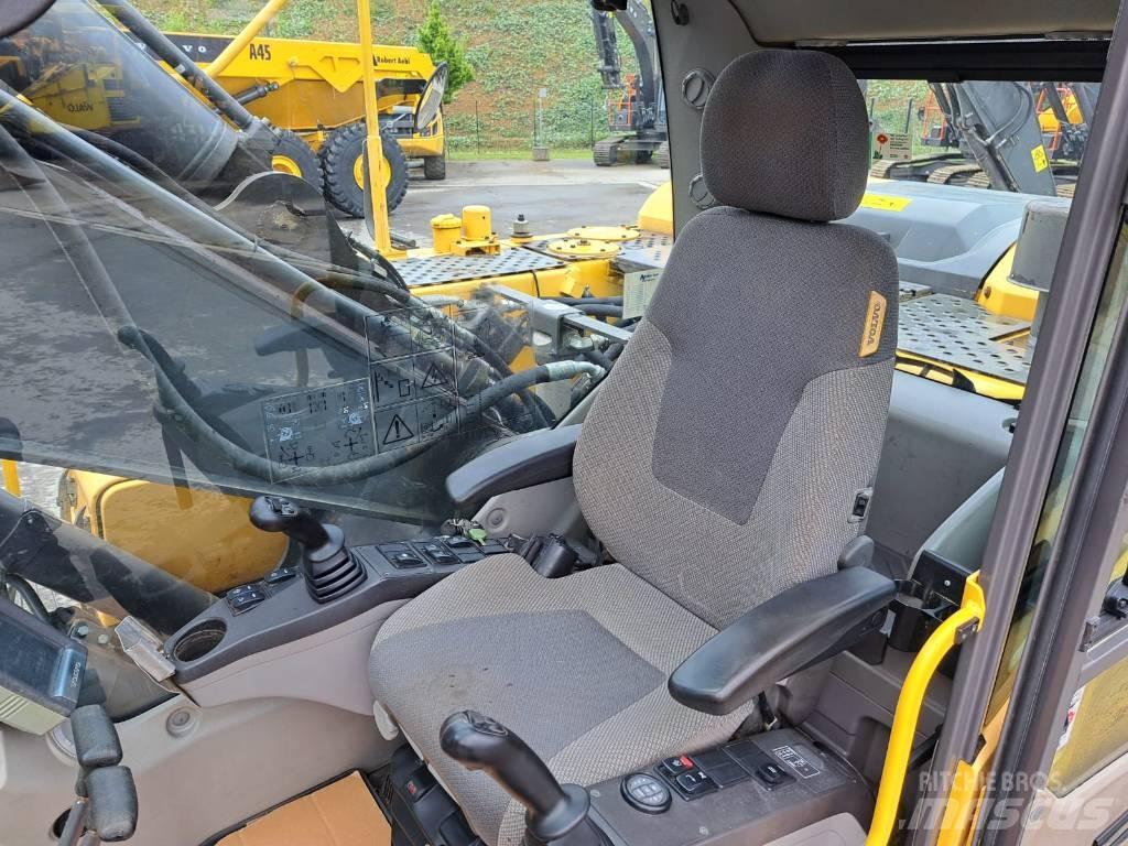 Volvo EC 220 DL Escavatori cingolati