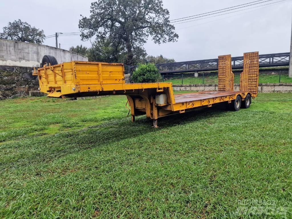 Fruehauf 1 Semirimorchi per il trasporto di veicoli