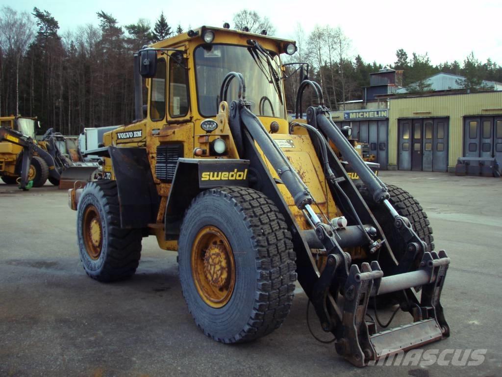 Volvo BM L 70 Pale gommate