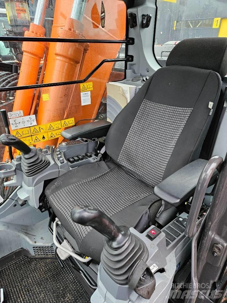 Hitachi ZX 135 US-7 Escavatori cingolati