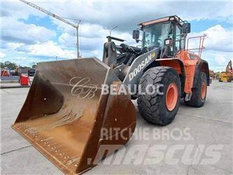 Doosan DL450 Pale gommate