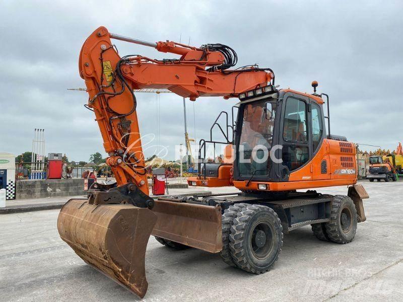 Doosan DX160W Escavatori gommati