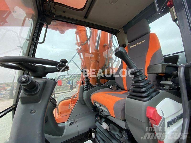 Doosan DX160W Escavatori gommati