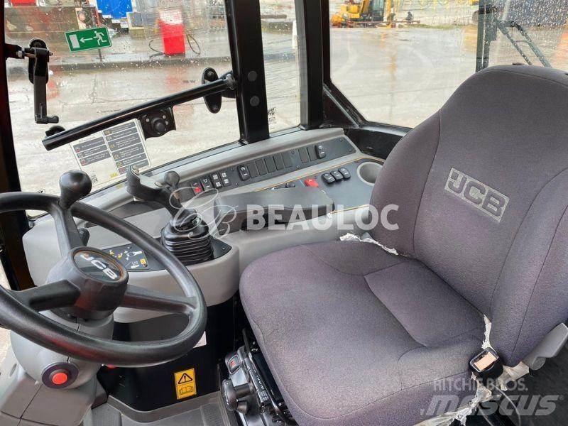 JCB 407 Pale gommate