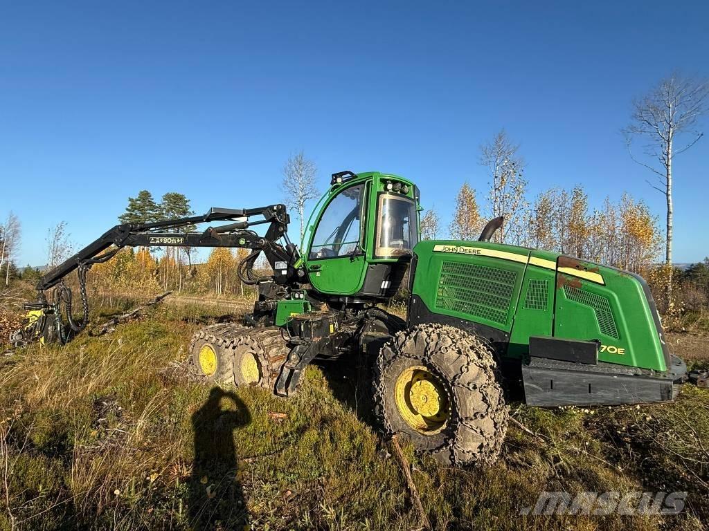 John Deere 1070 E Abbattitrici, Disboscatrici