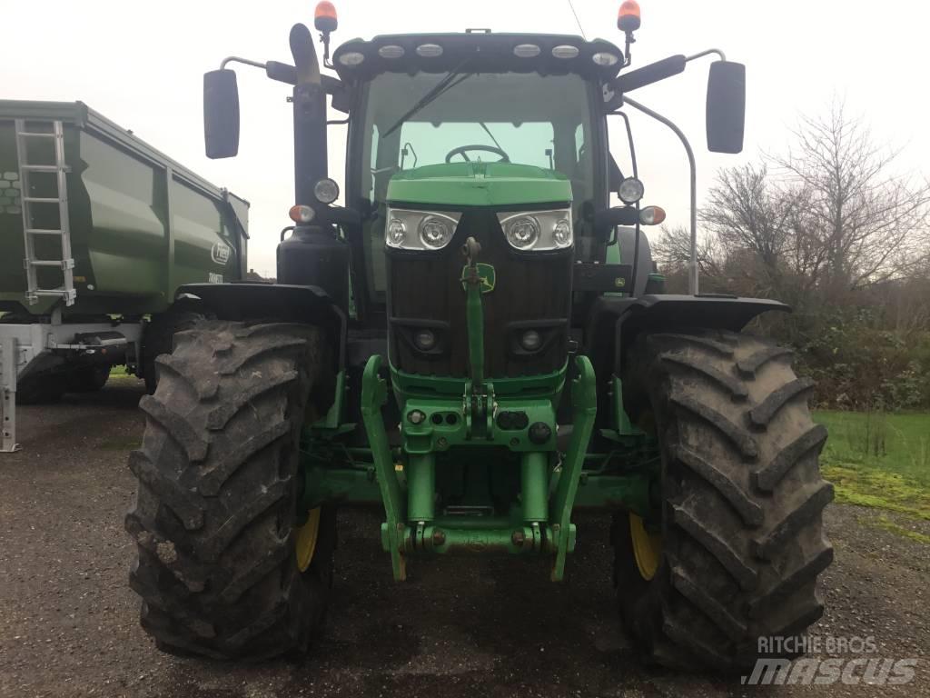 John Deere 6215 R Trattori