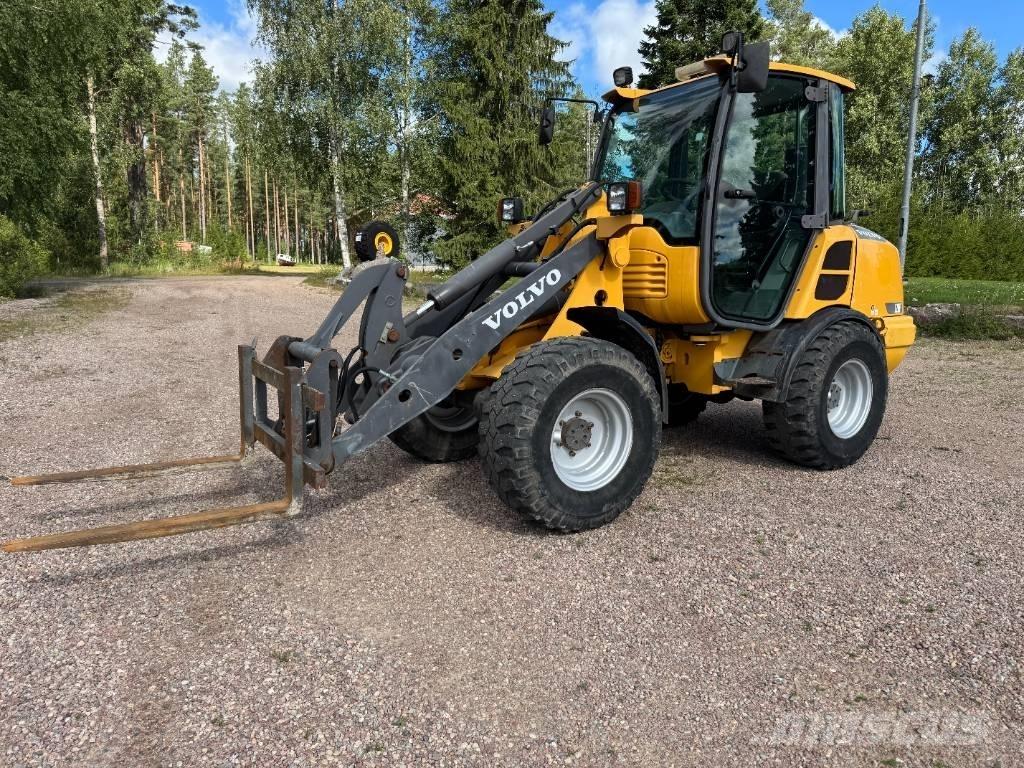 Volvo L 20 F Pale gommate