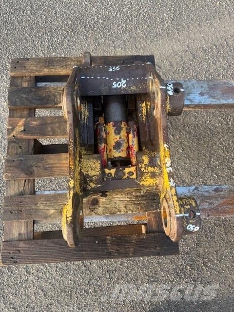 Strickland 50 MM Retroescavatori