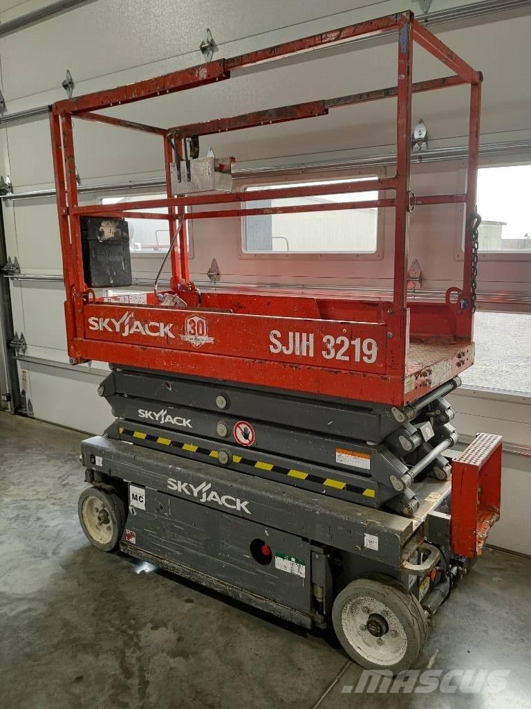 SkyJack SJ III 3219 Piattaforme a pantografo
