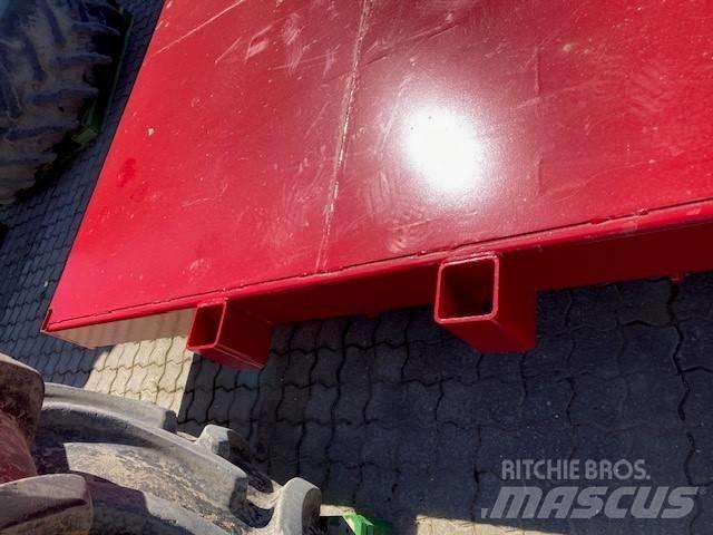 Metsjö MQ60 balflak Altri accessori per trattori