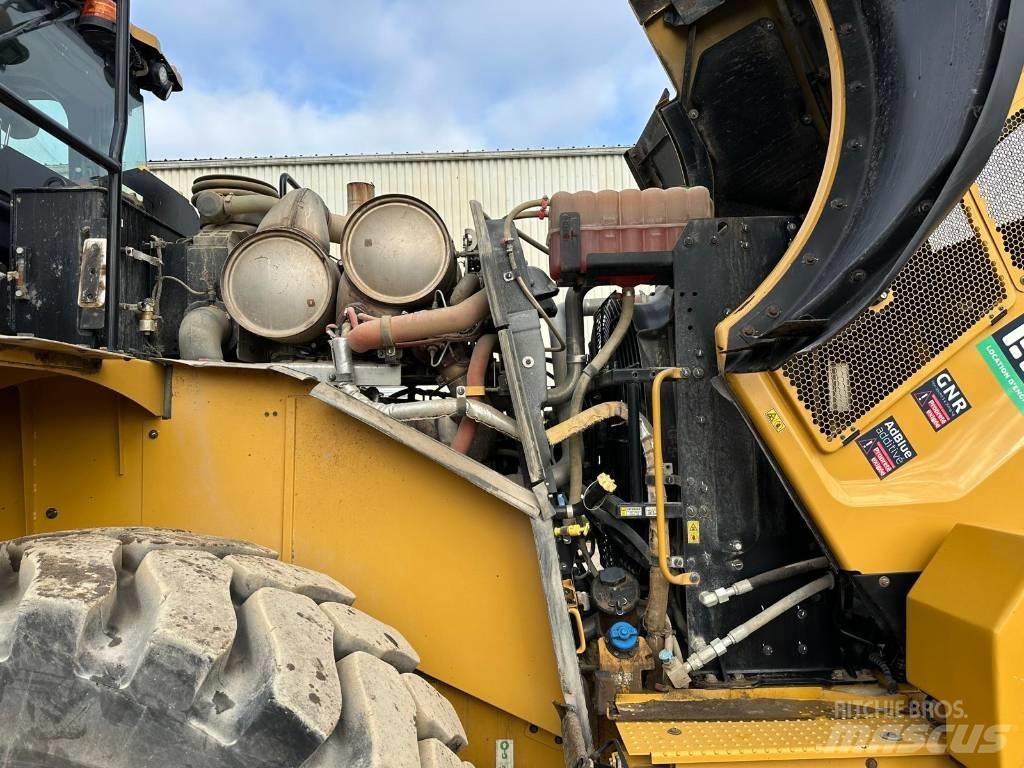 CAT 972MXE Pale gommate
