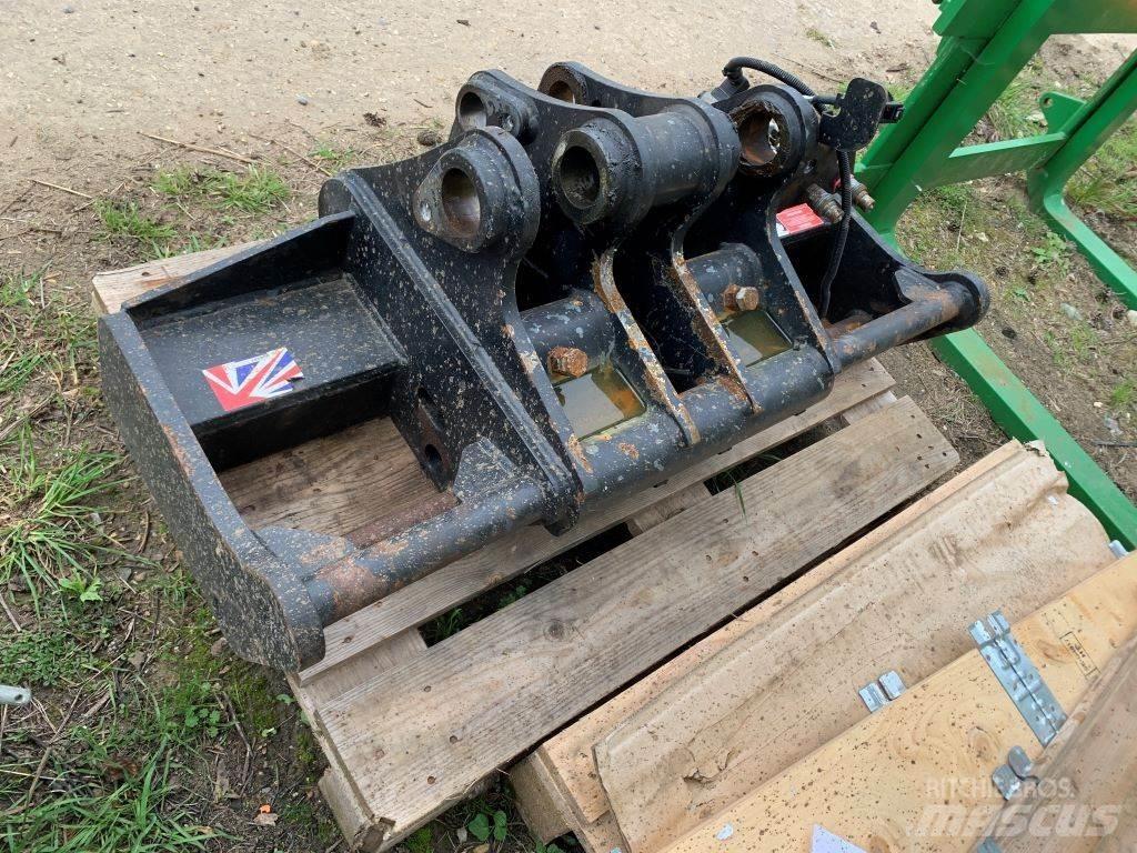 Cherry HEADSTOCK Sollevatori telescopici per agricoltura