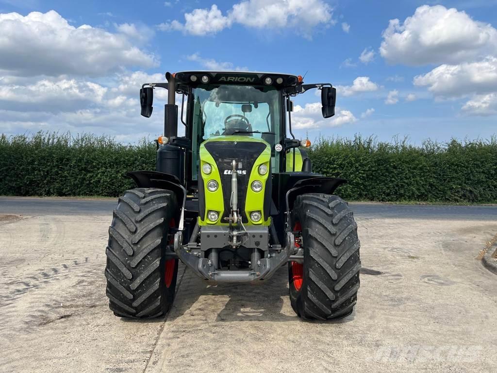 CLAAS ARION 610 Trattori