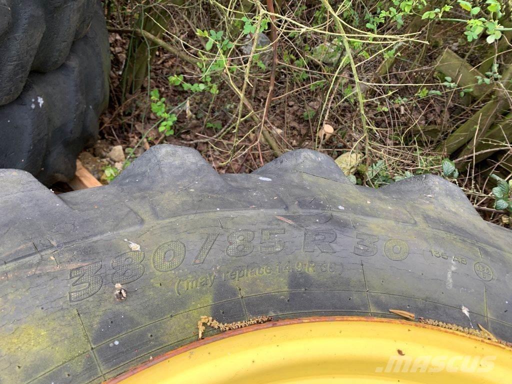  FRONT WHEELS Pneumatici, ruote e cerchioni