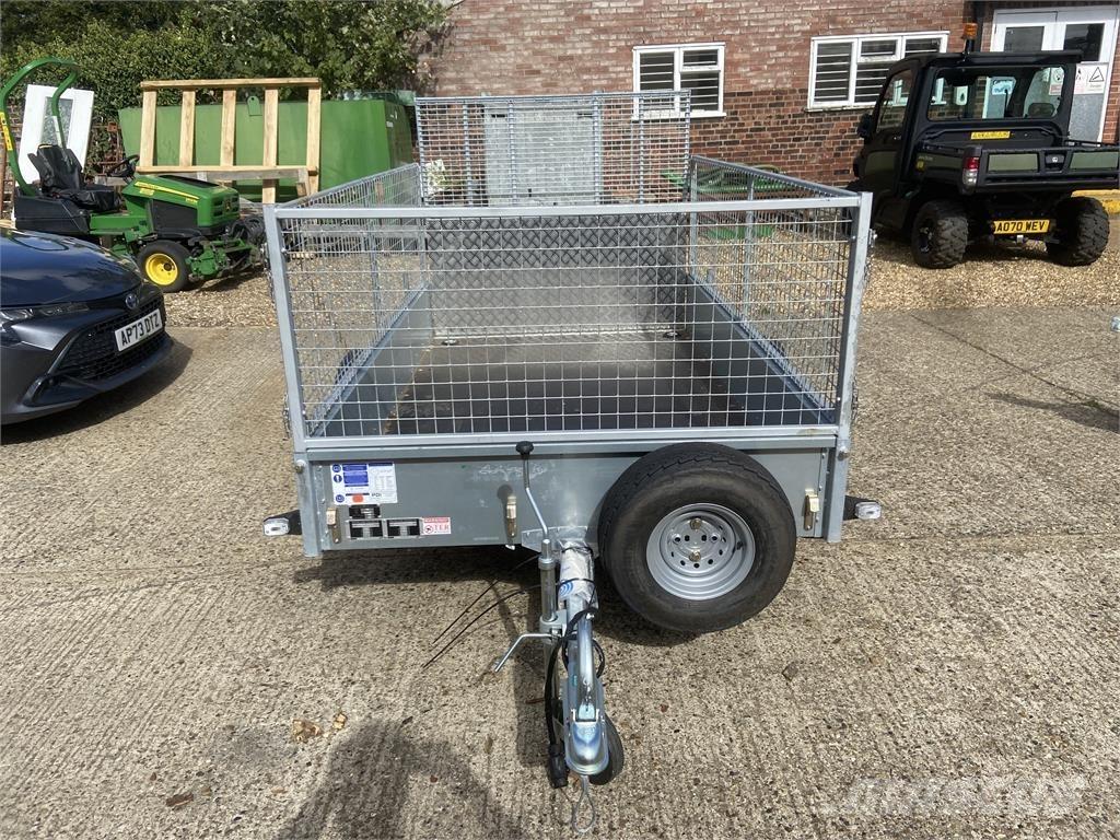 Ifor Williams P8E Rimorchi multiuso