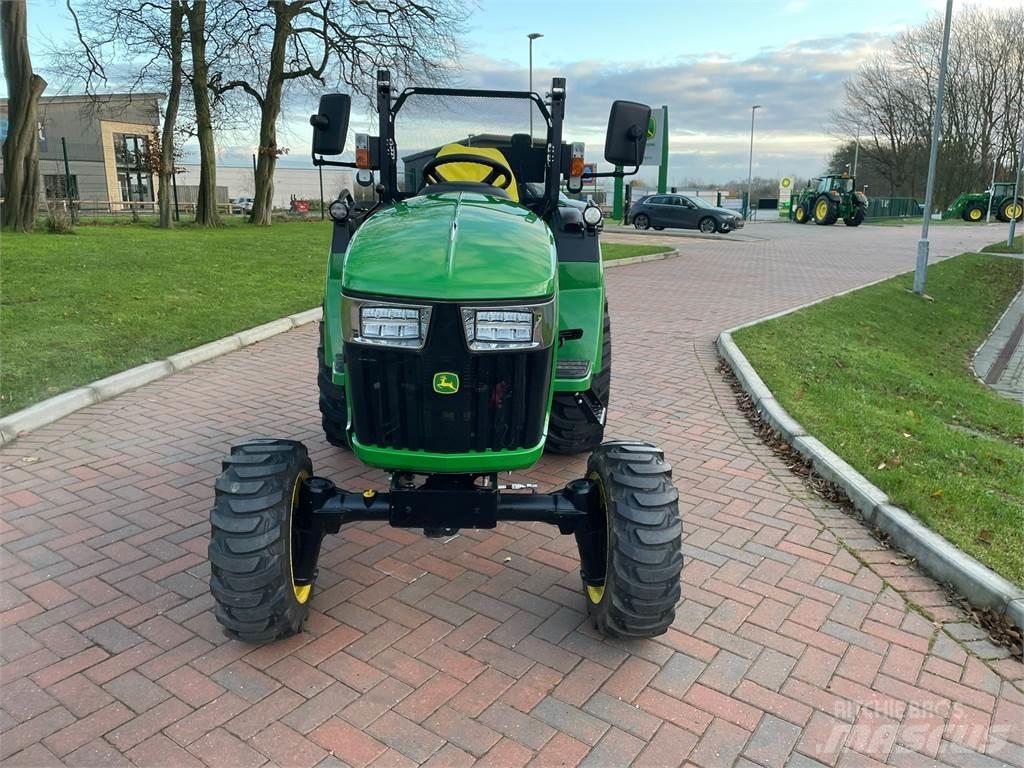 John Deere 2038R Trattori compatti