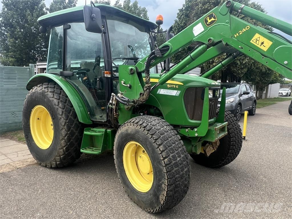 John Deere 5075E Trattori