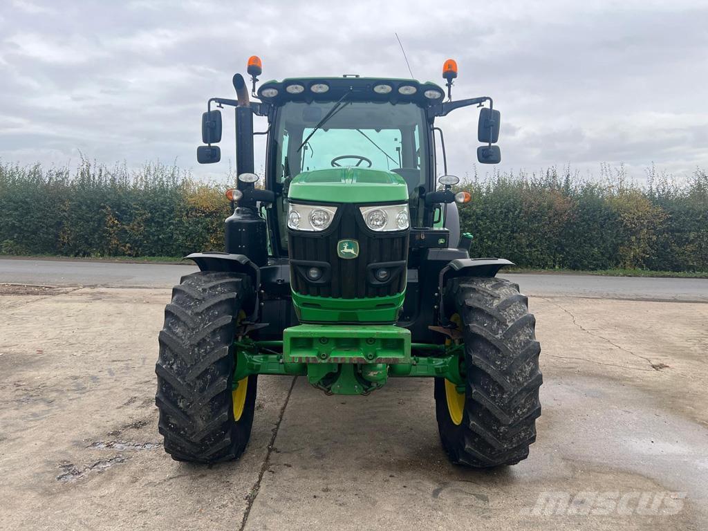 John Deere 6135R Trattori