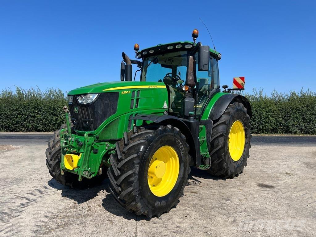 John Deere 6250R Trattori