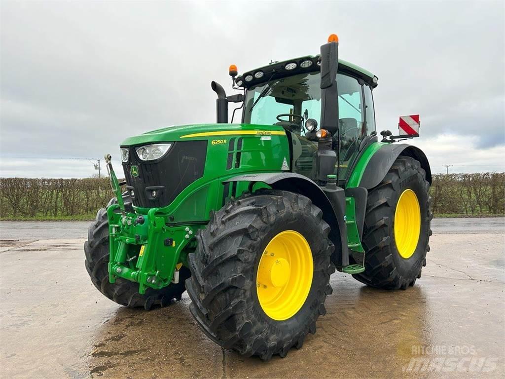 John Deere 6250R Trattori