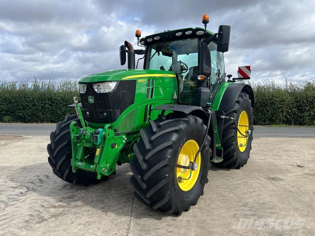 John Deere 6250R Trattori