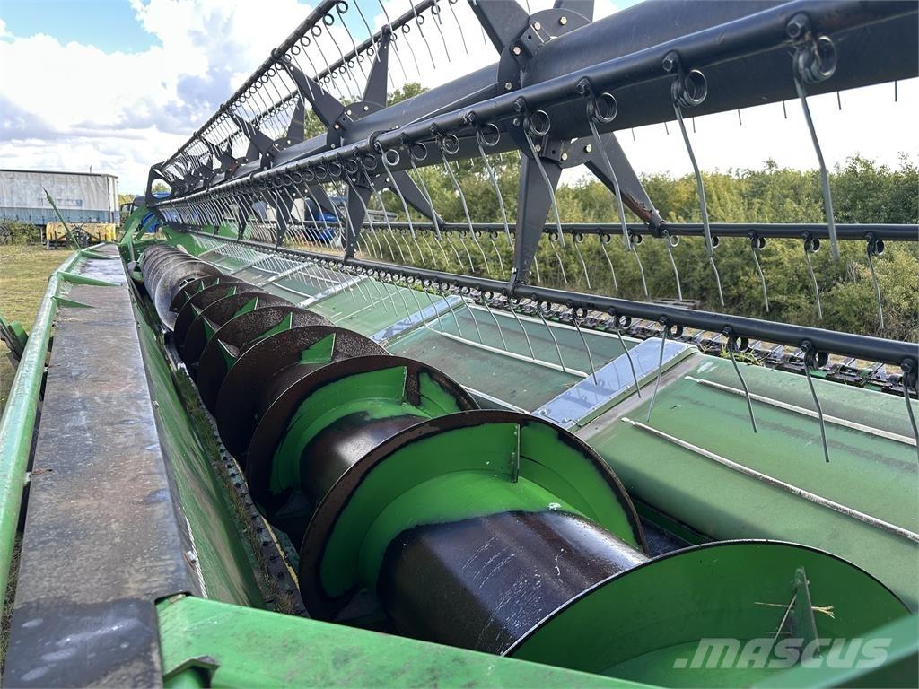 John Deere 635PF Mietitrebbiatrici