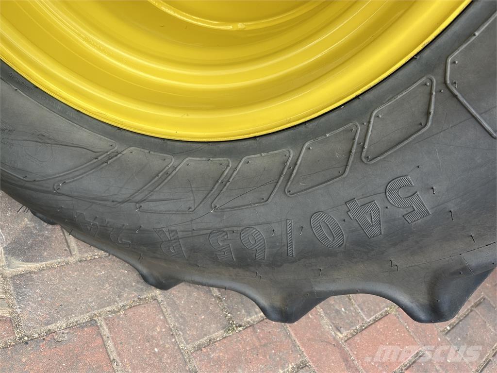 John Deere 6R150 Trattori