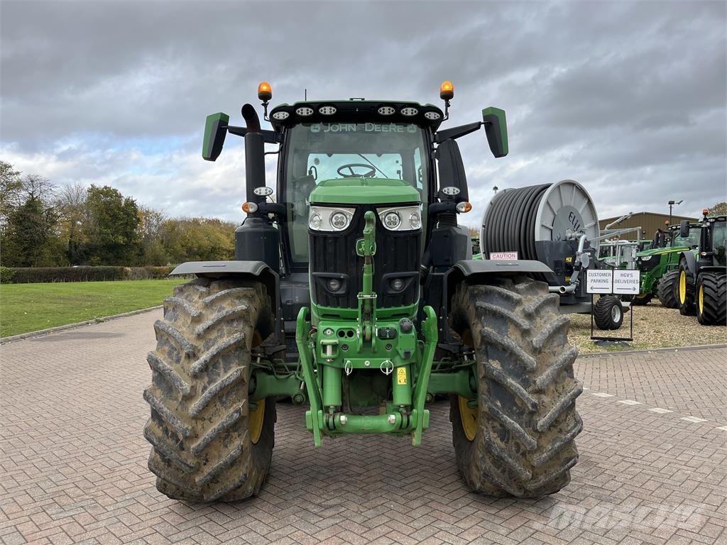 John Deere 6R250 Trattori