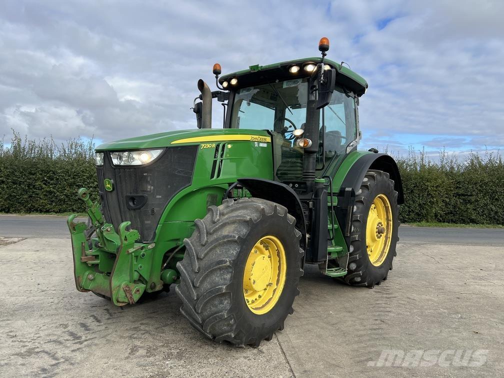 John Deere 7230R Trattori