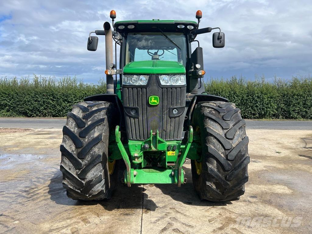John Deere 7250R Trattori