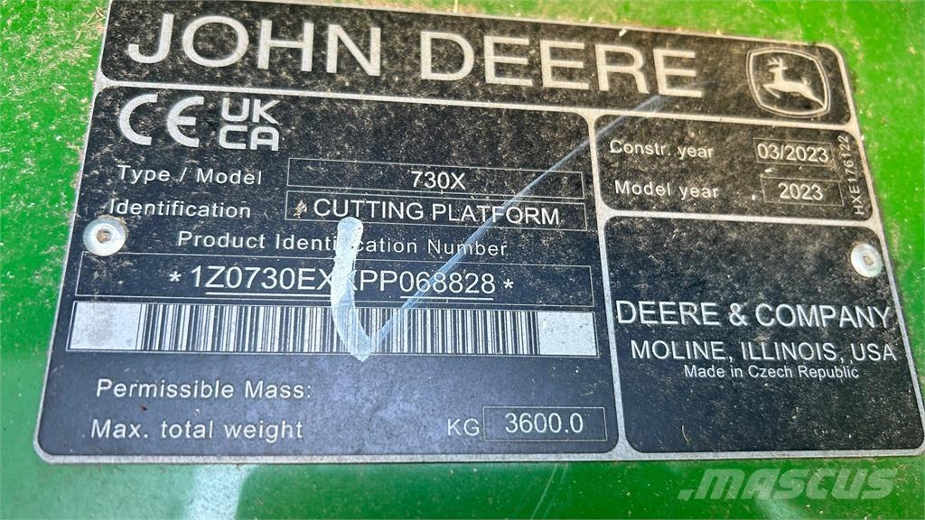 John Deere 730X Mietitrebbiatrici