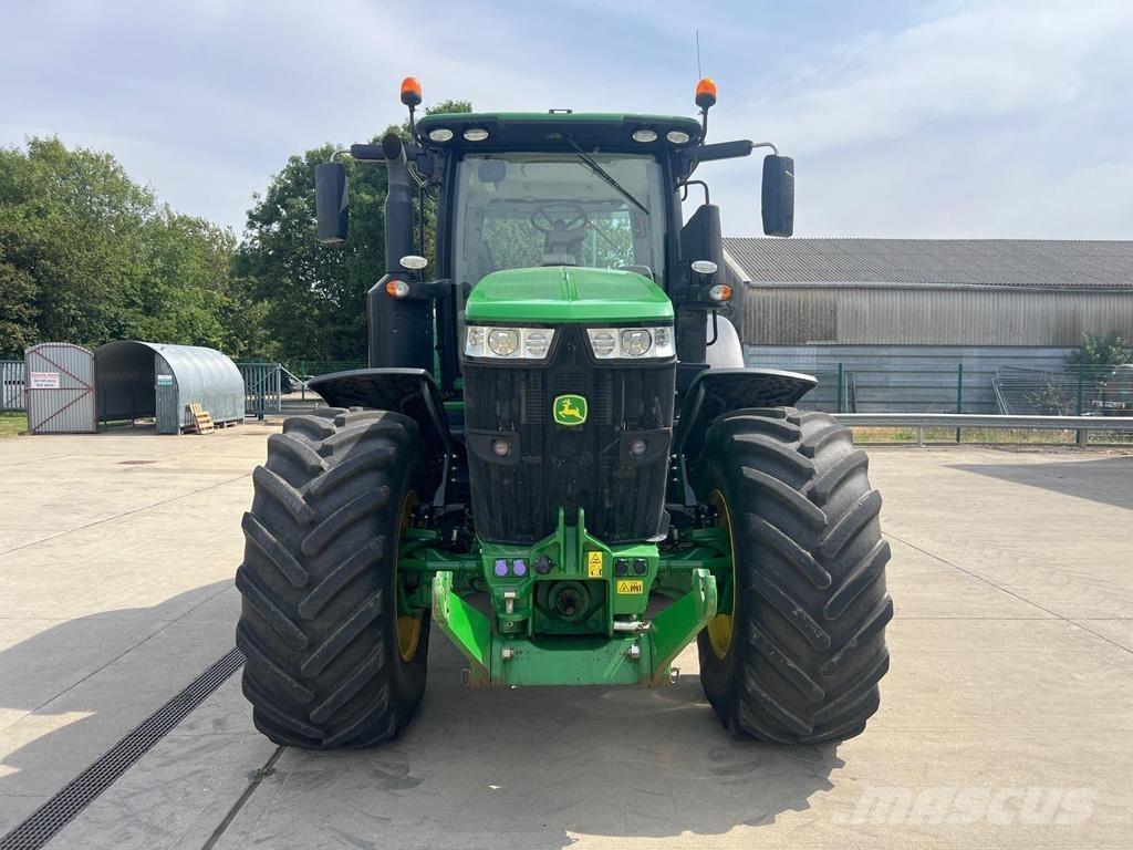 John Deere 7310R Trattori