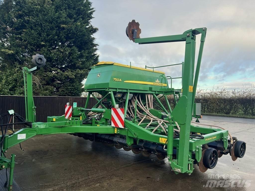 John Deere 750A Perforatrici