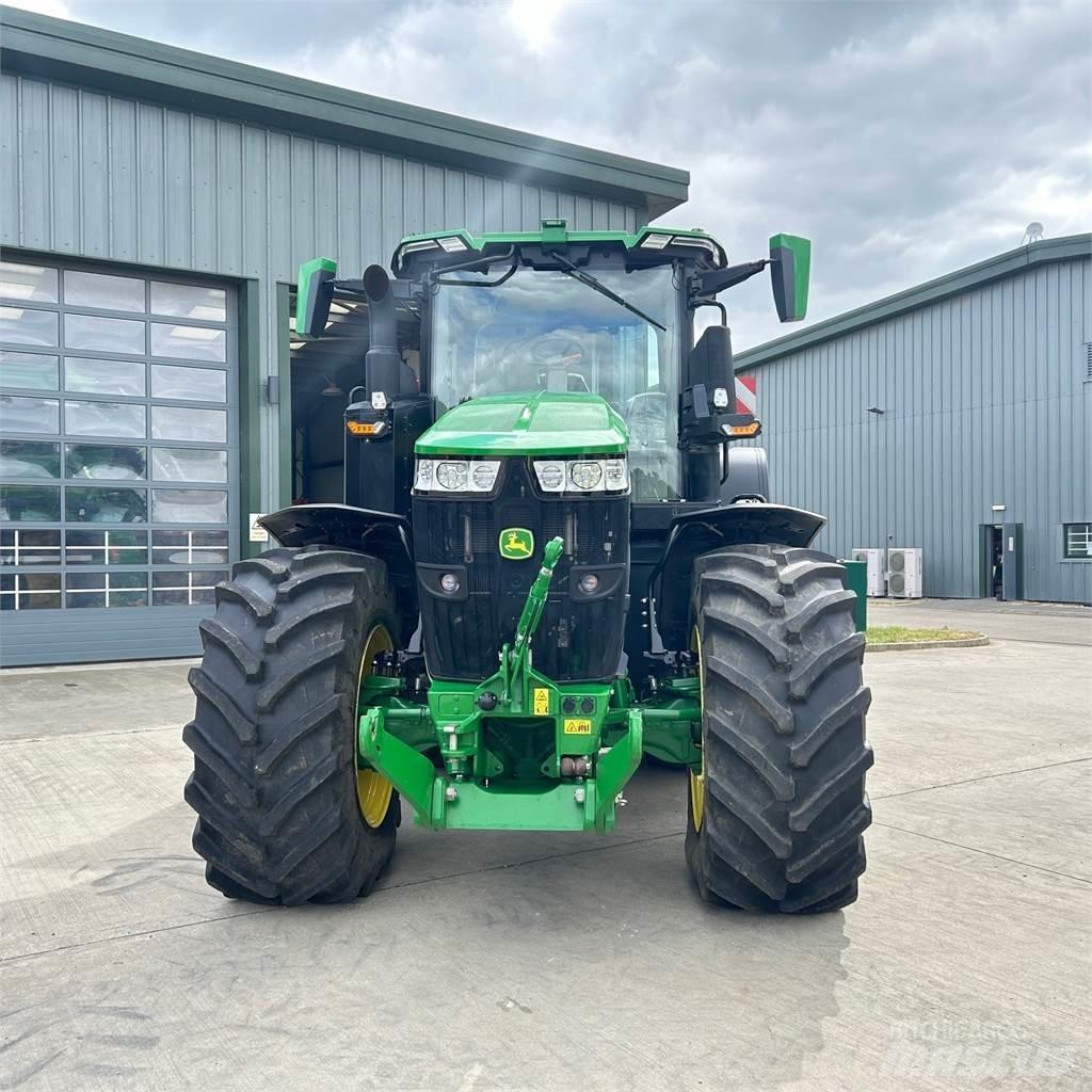 John Deere 7R330 Trattori