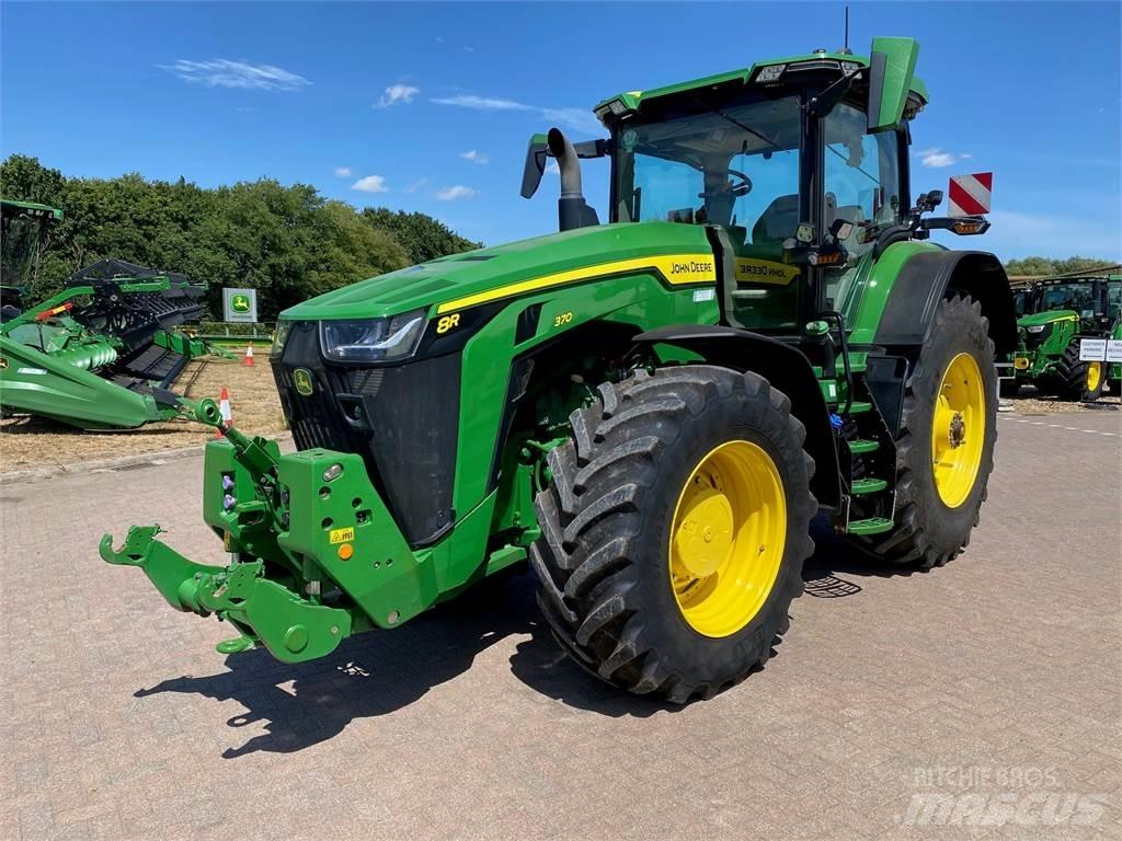 John Deere 8R370 Trattori