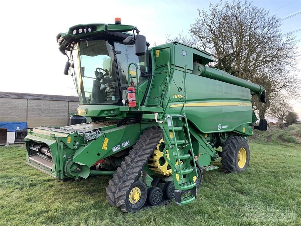 John Deere T670 Mietitrebbiatrici