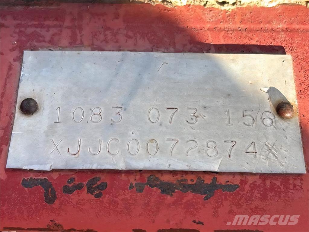 Case IH 1083 Mietitrebbiatrici