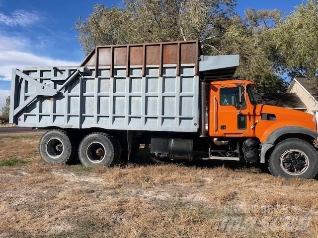 Mack GU713 Camion altro