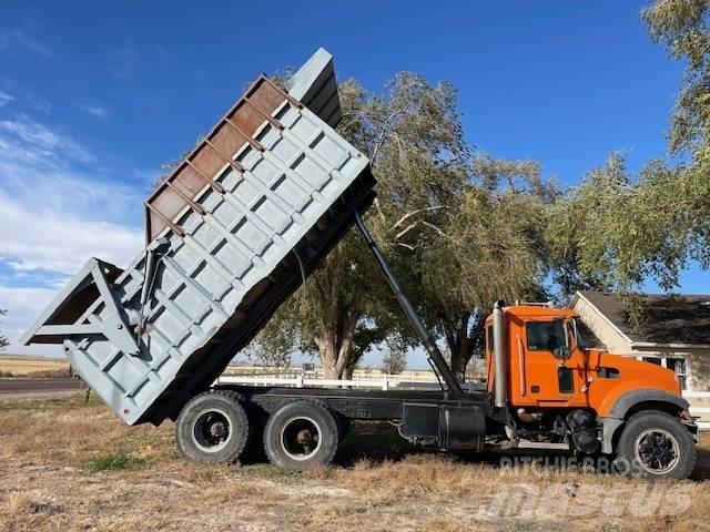 Mack GU713 Camion altro