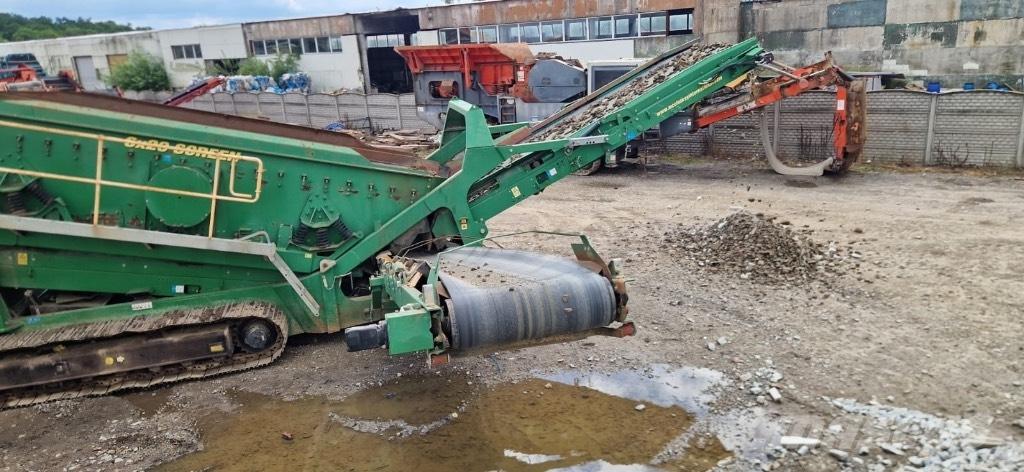 McCloskey R230 Vagli vibranti