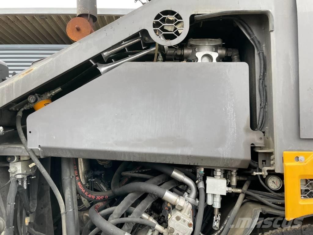 Volvo P6870 ABG Finitrici