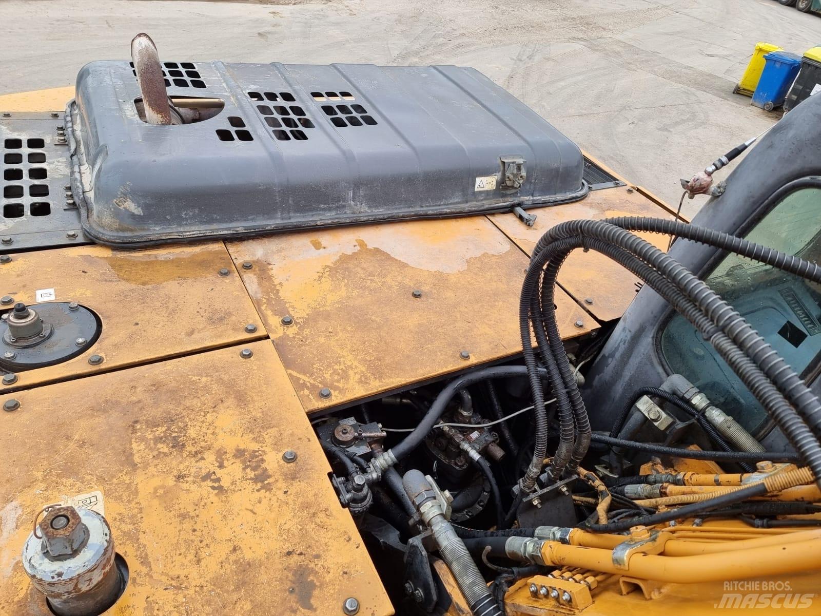 CASE CX 210 LC Escavatori cingolati