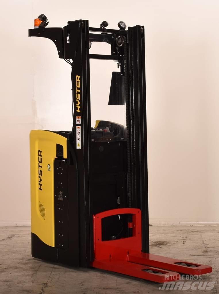 Hyster RS1.6 Carelli stoccatori  automatici-usati