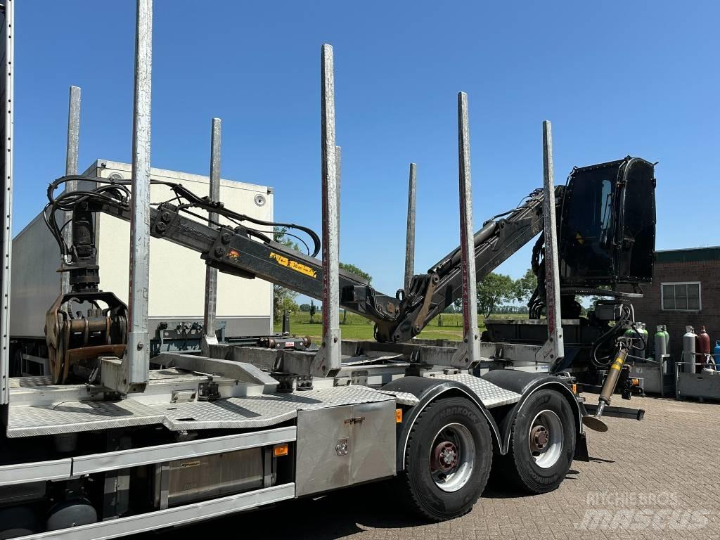 Loglift 140ST 96 + Cab Gru per legname
