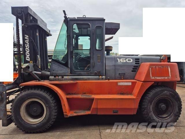 Doosan D 160 S-5 Carrelli elevatori diesel