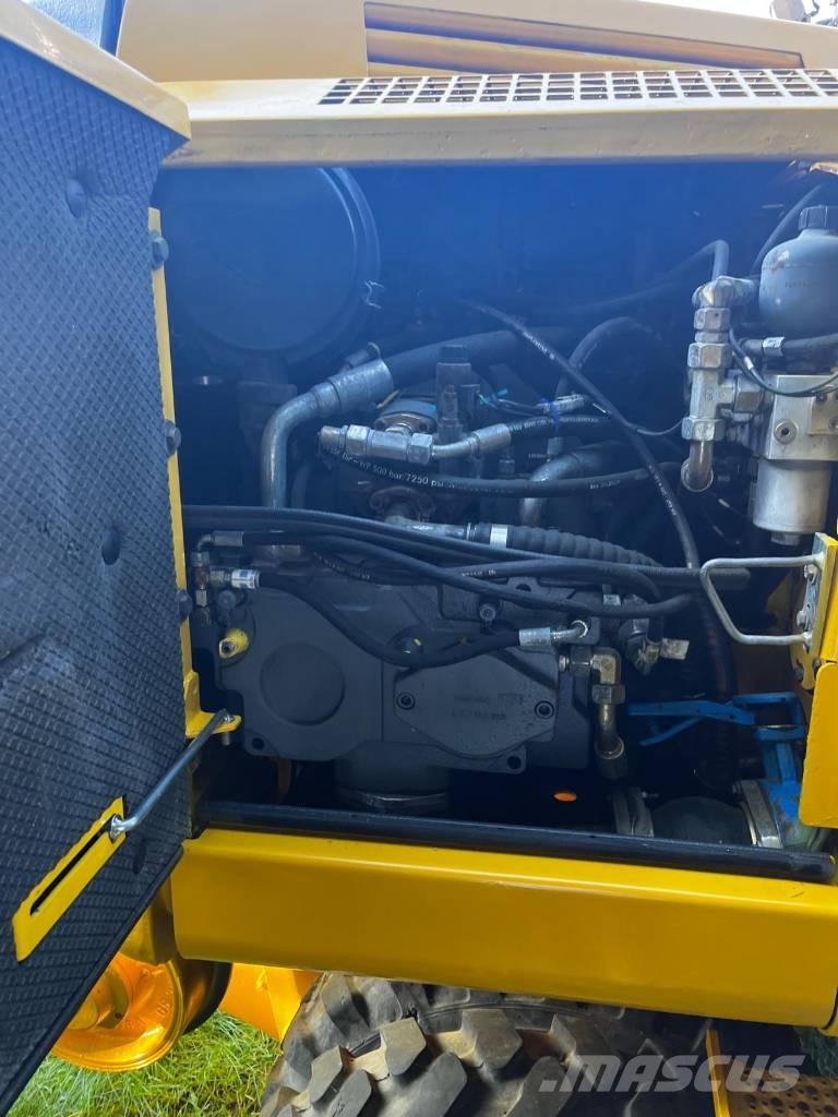 Liebherr A 900 C ZW Escavatori gommati